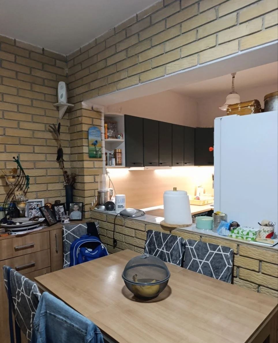 4-х комнатная квартира с гаражом в городе. 40 км от Нови Сада