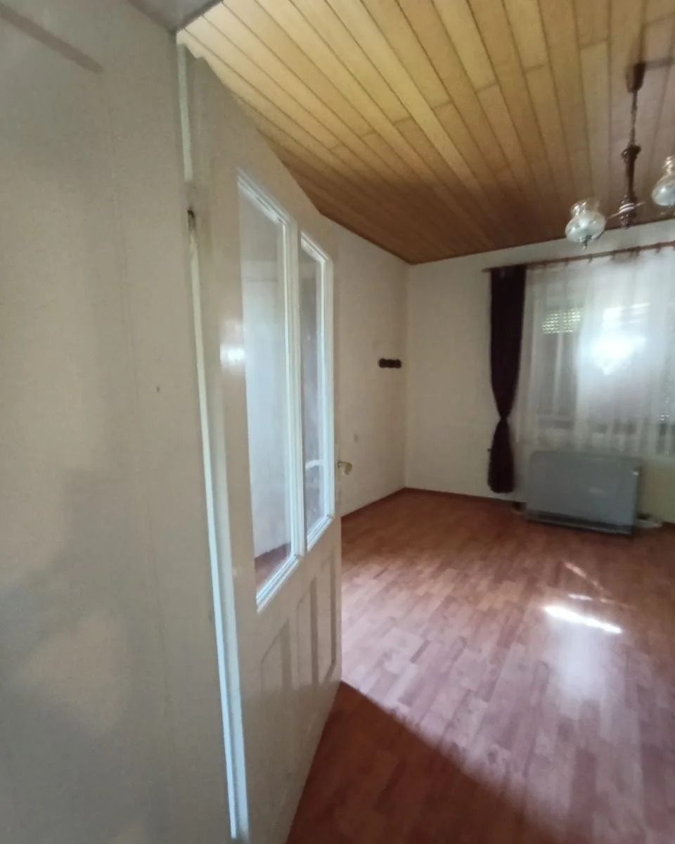 Комфортный дом в центре села. 50 км от Нови Сада.
