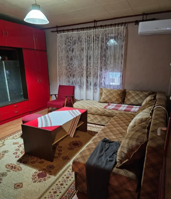 Жилой дом в городе. 40 км от Нови Сада.