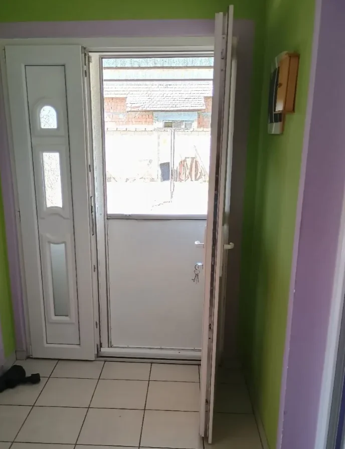 Уютный 2-х этажный домик в городе. 40 км от Нови Сада